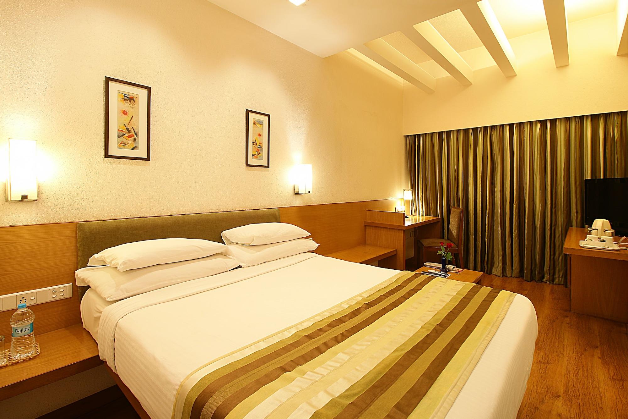 Hotel Studio Estique Pune Exterior foto