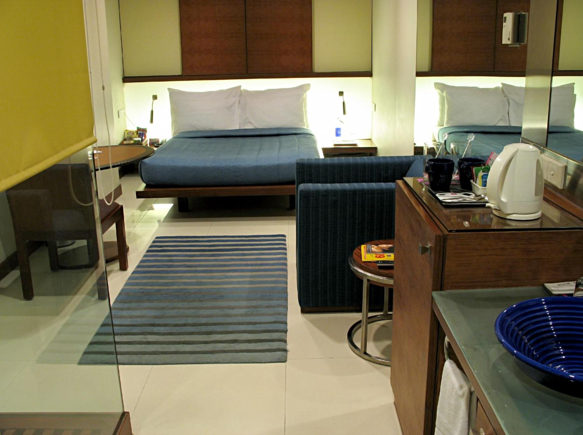 Hotel Studio Estique Pune Exterior foto