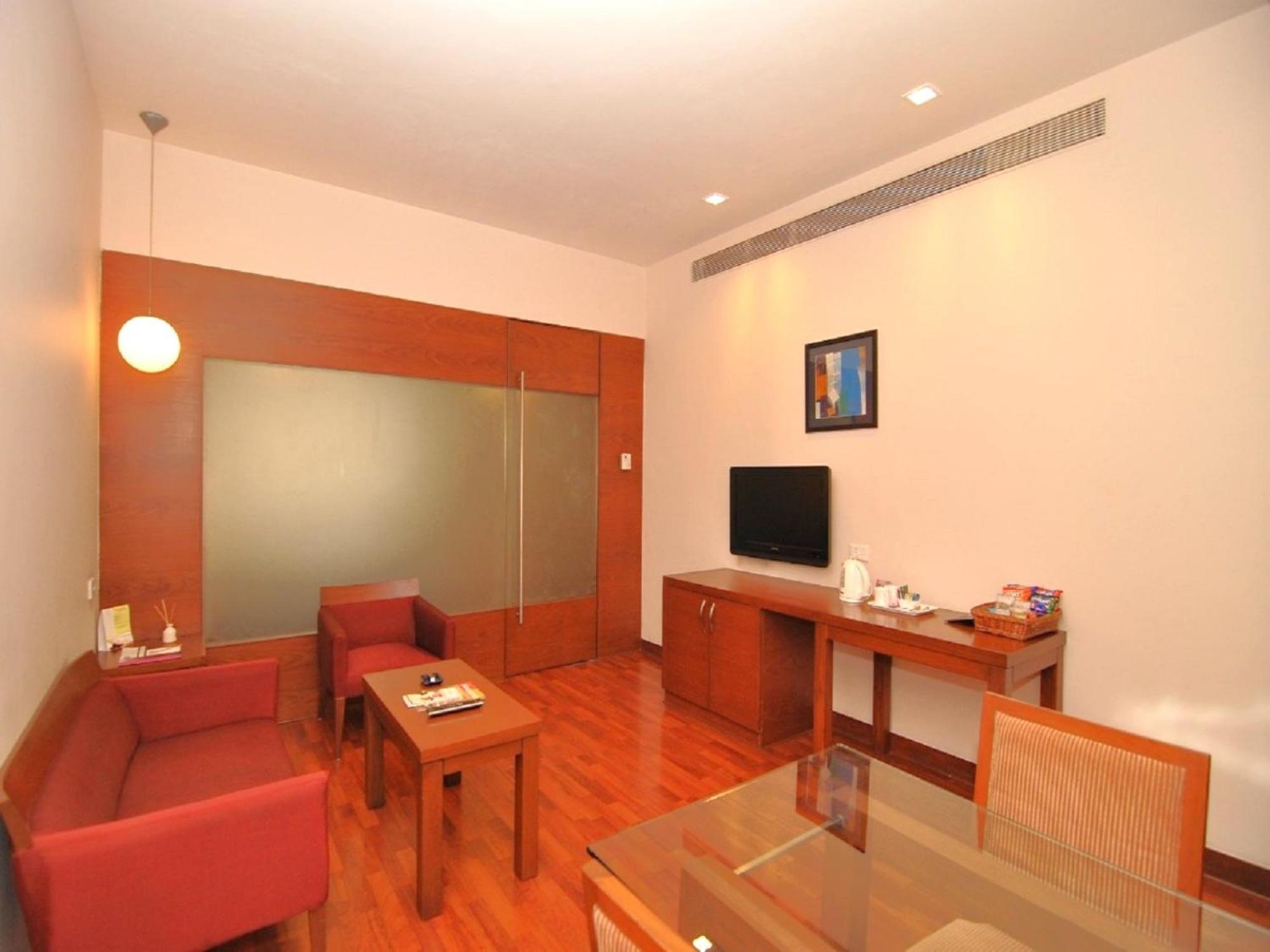Hotel Studio Estique Pune Exterior foto
